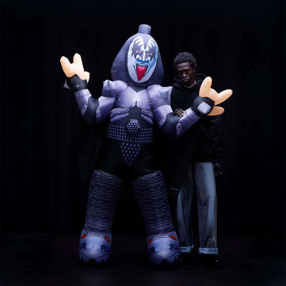 The Demon Lawn Inflatable - Image 2